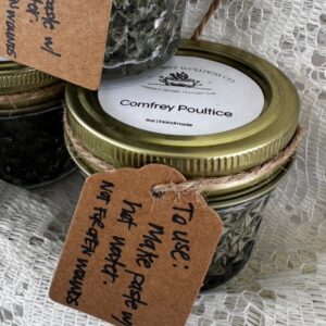 Comfrey Poultice